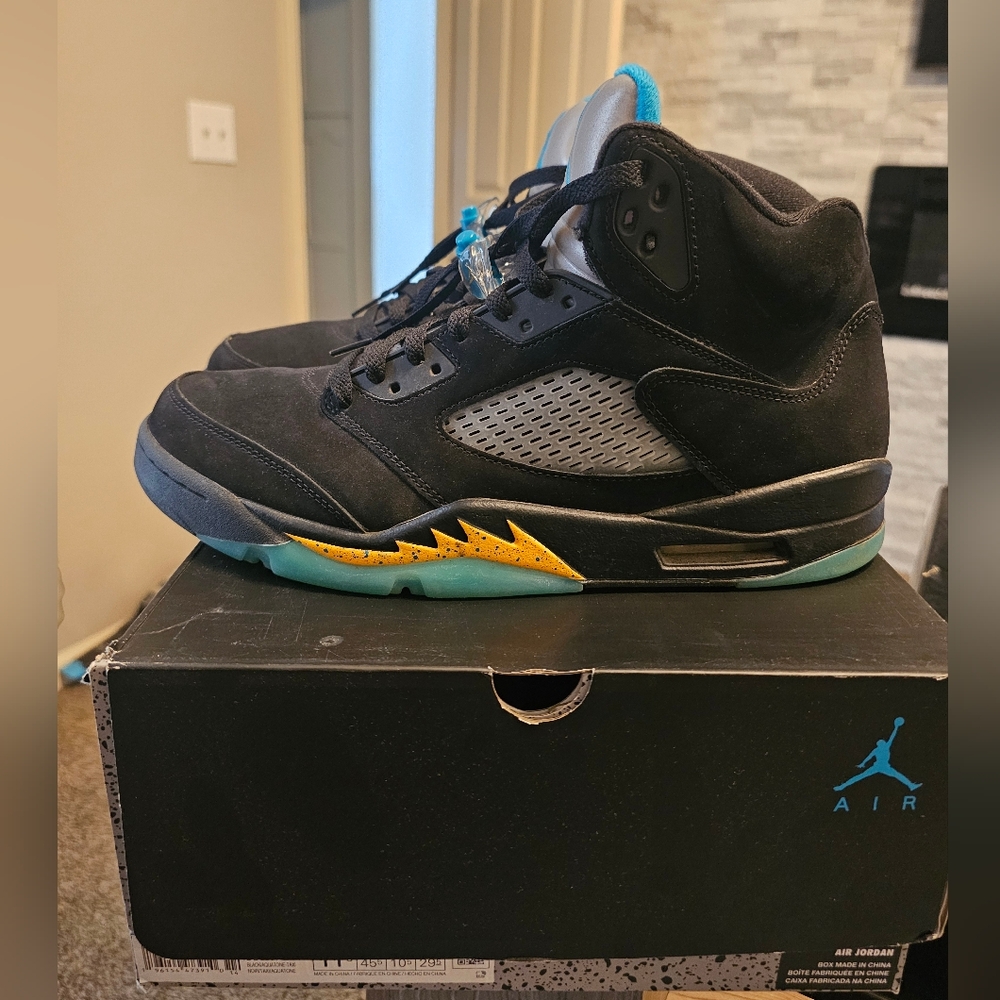 Air Jordan 5 Retro 11.5 - Picture 5 of 5